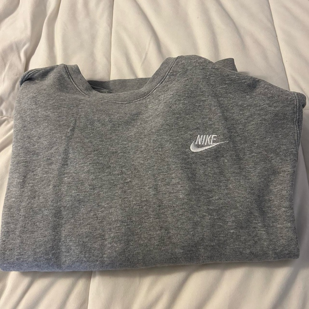 Nike Heather Gray Crewneck Sweatshirt